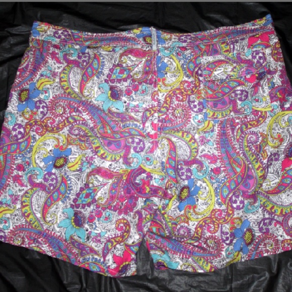Bugatchi Uomo Paisley Swim Trunks - Picture 2 of 6